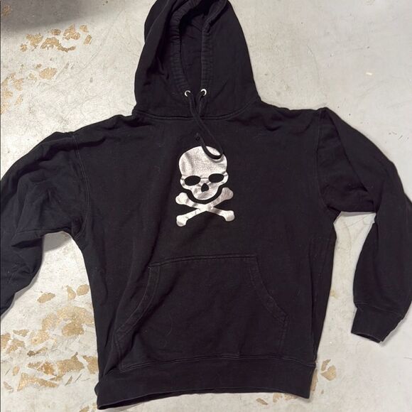 SoulCycle Black Skull Hoodie - Sweatshirt with Skull Logo in Silver - LARGE - Picture 1 of 4
